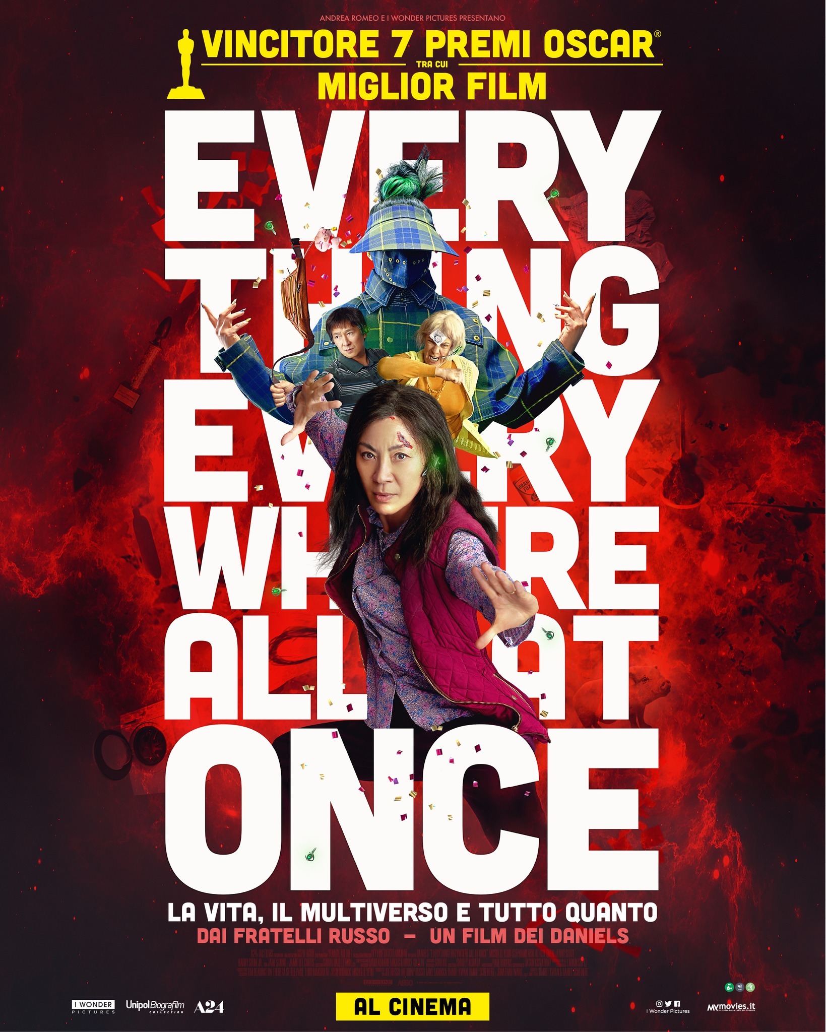 Everything everywhere all at once - vos - Circuito Cinema